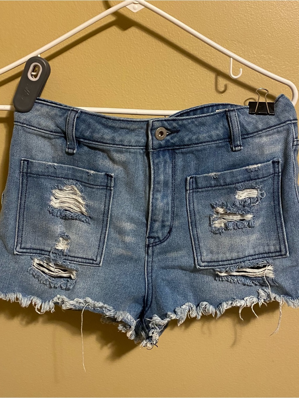 Pacsun Bullhead distressed high rise shirts, medium wash